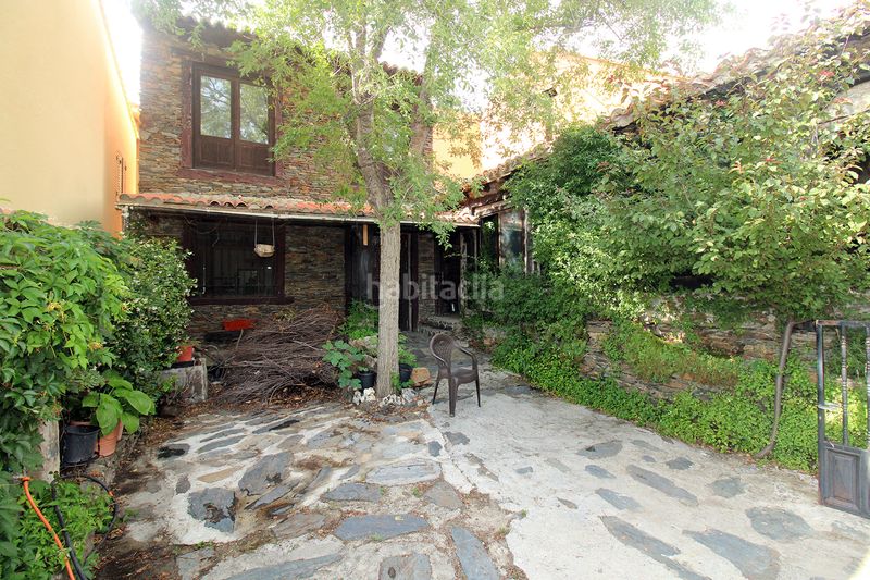 Foto 96038e22-0e28-4fd5-b838-03a9307a87d4. Casa adossada a Atazar (El)