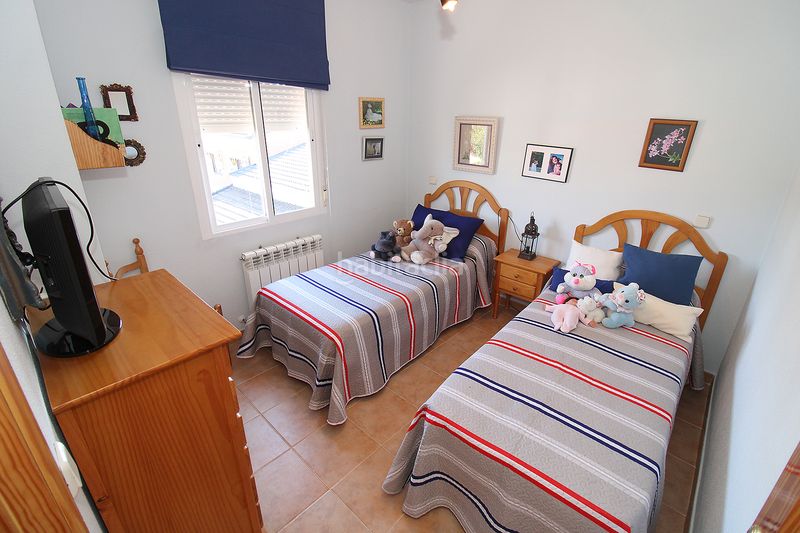 Foto f9199dd9-9ce9-44be-8c78-fc5992a0123a. Chalet  independiente en caraquiz en Uceda