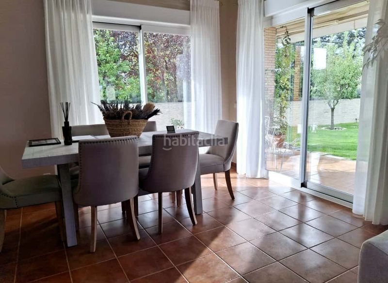 Foto ab7adf49-7dcc-465c-9bdd-37b989001d1c. Maison avec cheminée chauffage parking piscine dans Uceda
