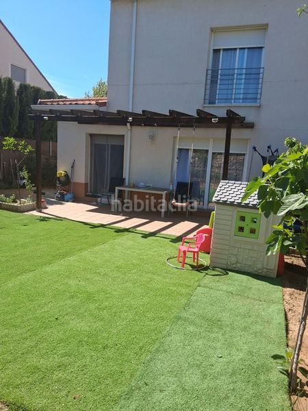 Foto ab4035c0-0fb5-4606-ba60-72da36dab971. Casa aparellada amb calefacció aparcament a Uceda