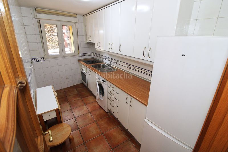 Foto 11df40fe-a223-4d04-8c63-e7f75e16efe1. Casa aparellada amb calefacció a Atazar (El)