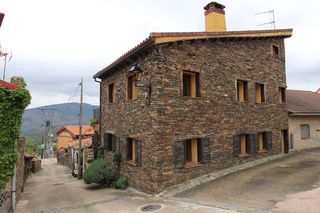 Casa aparellada a Calle de la Iglesia