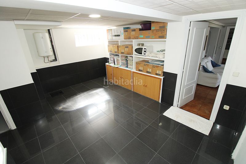 Foto a53fd1cc-6433-4c72-97fc-7c550756a679. Chalet avec cheminée chauffage parking dans Uceda