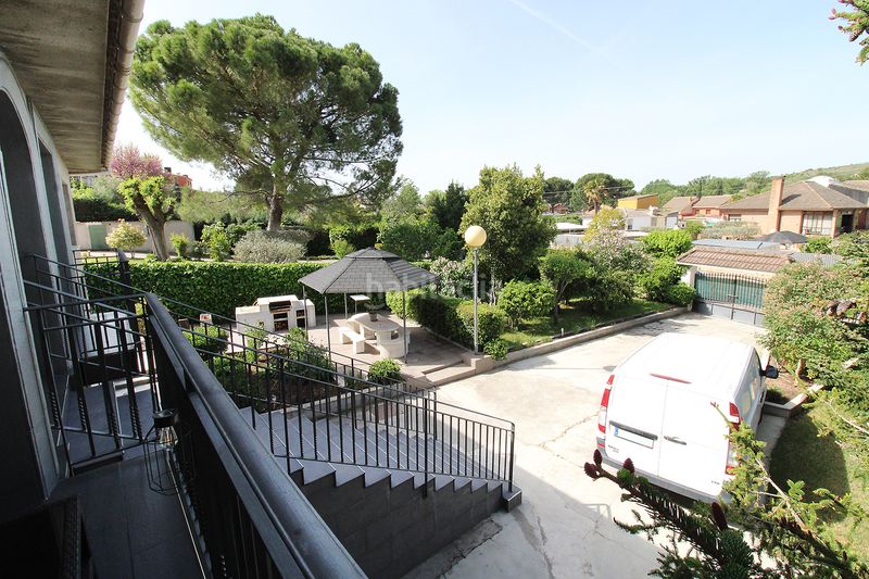 Foto e8a01234-1c29-4951-9231-3a3352339449. Chalet avec cheminée chauffage parking dans Uceda