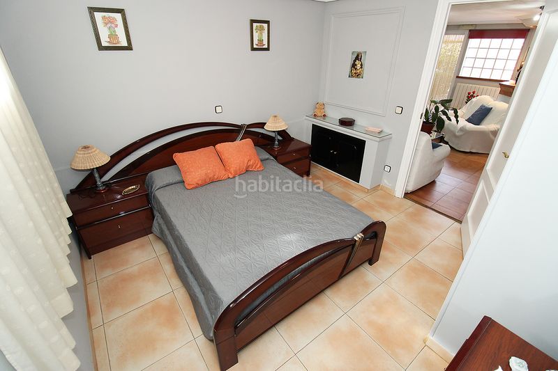 Foto f6411f2a-43b1-4874-93e9-49877cc6bdc7. Chalet avec cheminée chauffage parking dans Uceda