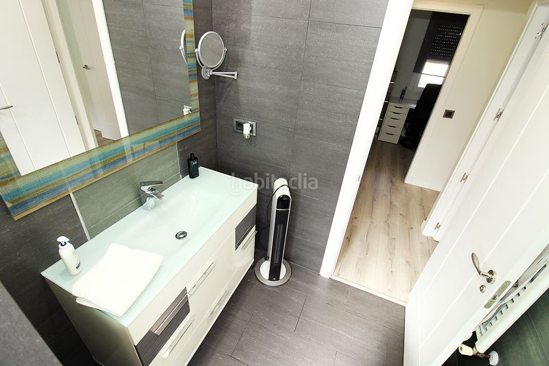 Foto f658972f-d3e5-4bd6-a1b4-eed75c410b53. Chalet avec cheminée chauffage parking dans Uceda