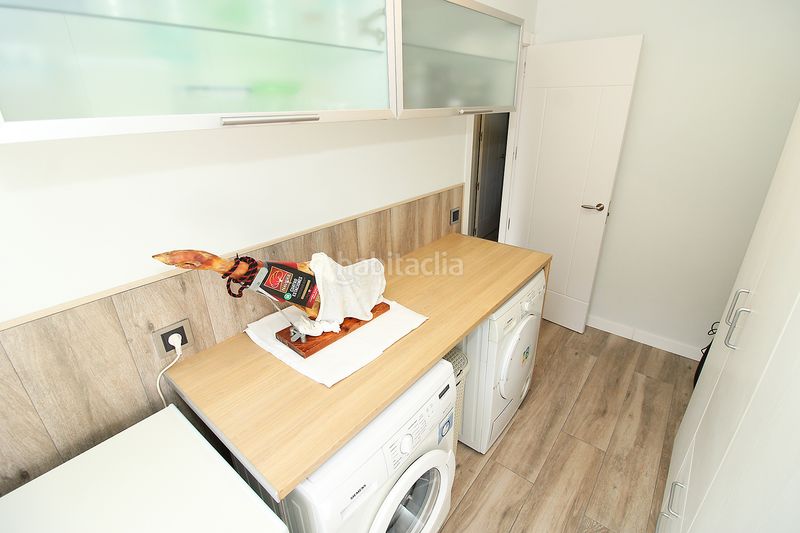 Foto fd6656e7-3e7a-4be1-8630-6ffe0857e3ec. Chalet avec cheminée chauffage parking dans Uceda