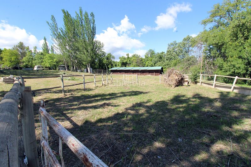 Foto f0da5a47-46a0-4587-8fad-b423ac64d814. Finca rústica a Torrelaguna
