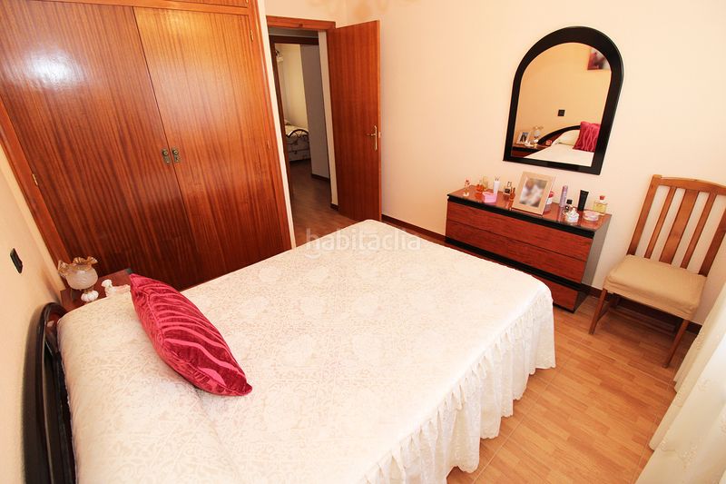 Foto 0bd2f997-0426-41e1-aada-6b8ca1a58b65. Casa aparellada amb xemeneia calefacció aparcament a Torremocha de Jarama