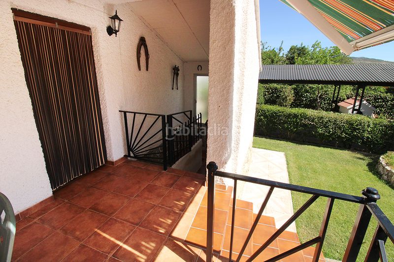 Foto 1d2c6f2f-bafd-4721-b987-4365dd57ce7d. Casa aparellada amb xemeneia calefacció aparcament a Torremocha de Jarama