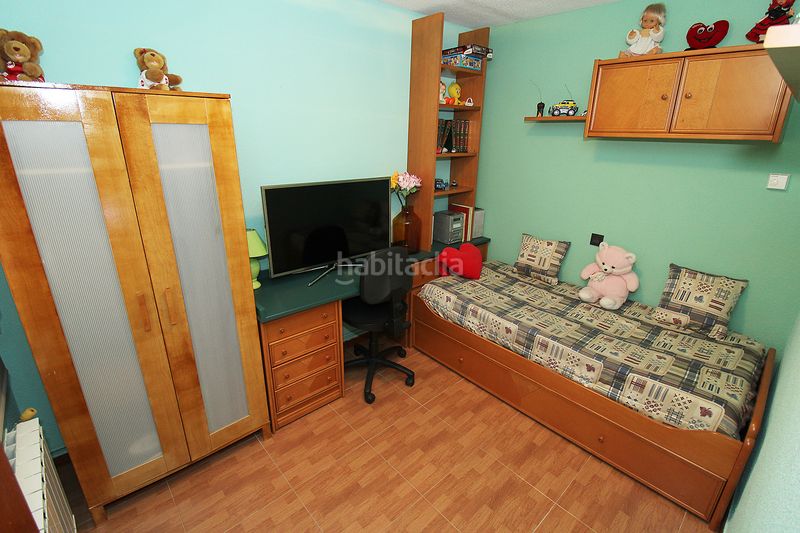 Foto 3263da5c-0486-4e8b-a203-0b08a54a7b63. Casa aparellada amb xemeneia calefacció aparcament a Torremocha de Jarama
