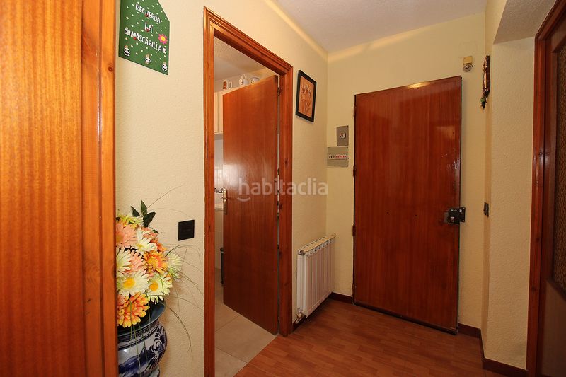 Foto b16043ba-05e7-4b9b-a05f-7ce538f65d2b. Casa aparellada amb xemeneia calefacció aparcament a Torremocha de Jarama