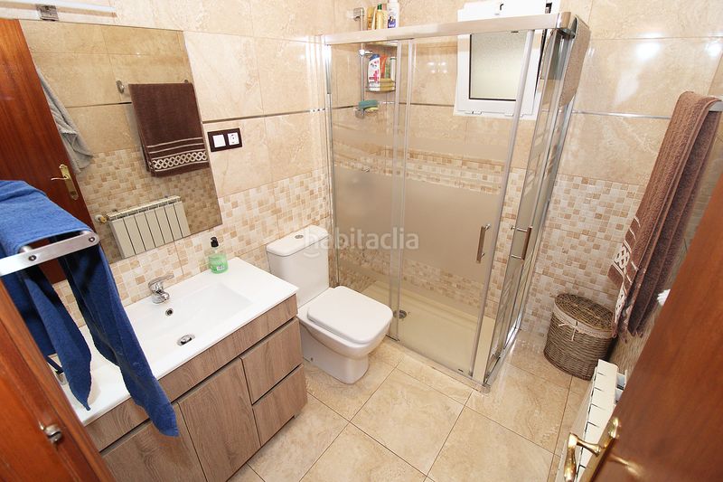 Foto c0c71c31-82b3-4bf3-8793-9f1a757216d3. Casa aparellada amb xemeneia calefacció aparcament a Torremocha de Jarama