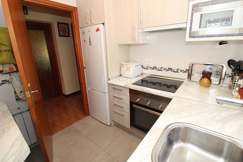 Foto e1173fa0-8b90-4349-af41-102e7dbe88ac. Casa aparellada amb xemeneia calefacció aparcament a Torremocha de Jarama