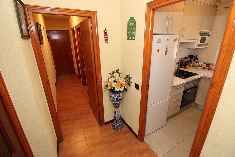 Foto e2454e89-6306-47c4-8702-37d009996db9. Casa aparellada amb xemeneia calefacció aparcament a Torremocha de Jarama