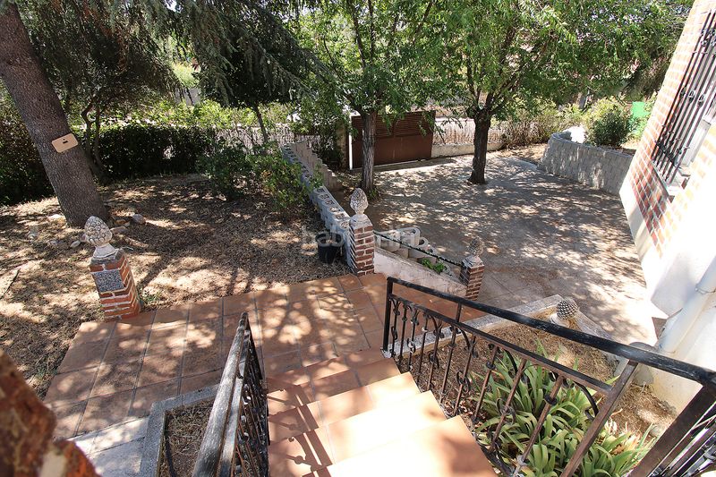 Foto 4b1f872f-f427-4052-b8c4-1c6d633cd7d9. Haus mit kamin heizung parking pool in Uceda