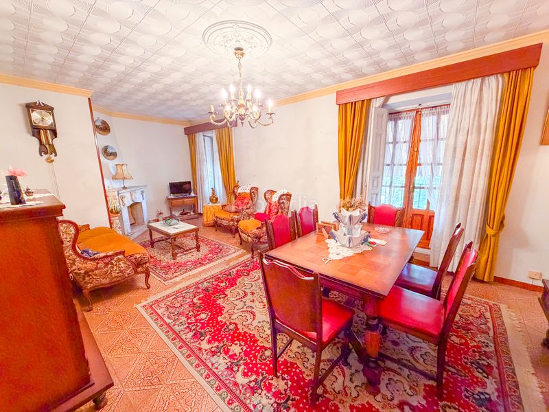 Foto a76372ff-7db6-4a7b-af0b-2dd520e0b8f5. Casa adossada amb xemeneia calefacció aparcament a Torrelaguna