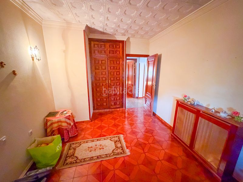 Foto ebac48b2-9cb8-484a-be3e-ac0458921d2a. Casa adossada amb xemeneia calefacció aparcament a Torrelaguna