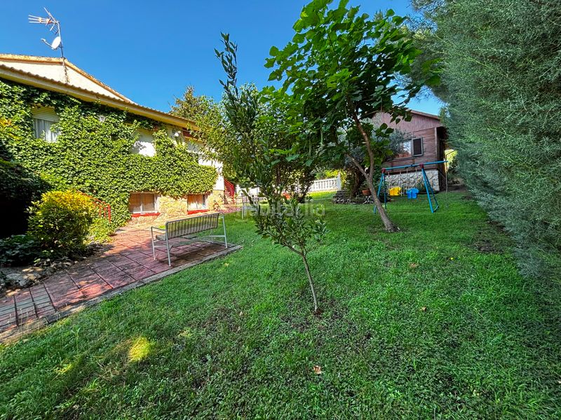 Foto 3ba6f45e-7135-41a1-b324-895e84ea2910. Xalet amb aparcament piscina a Uceda
