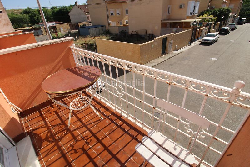 Foto 12b47273-c7a4-415a-9fd6-e6ea5c36a3bb. Chalet avec chauffage parking dans Uceda