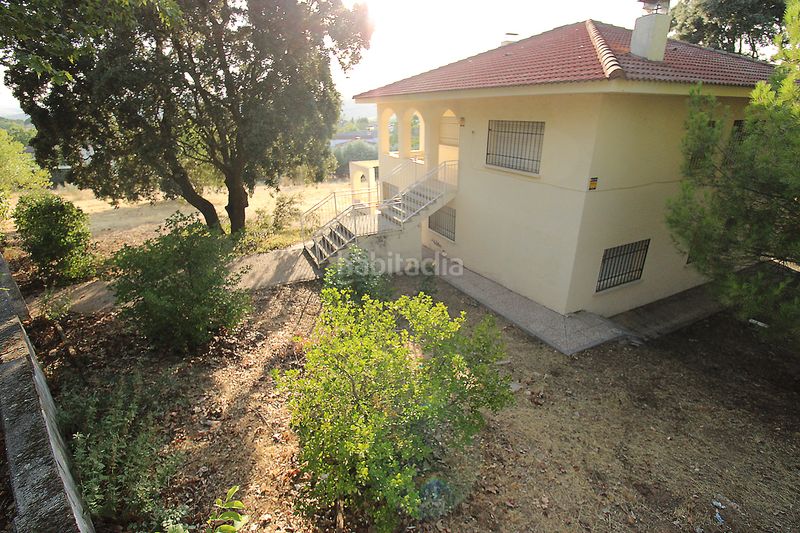 Foto 7883cdc8-409e-4bd5-9fad-44acbca17259. Chalet  independiente con gran parcela en caraquiz en Uceda