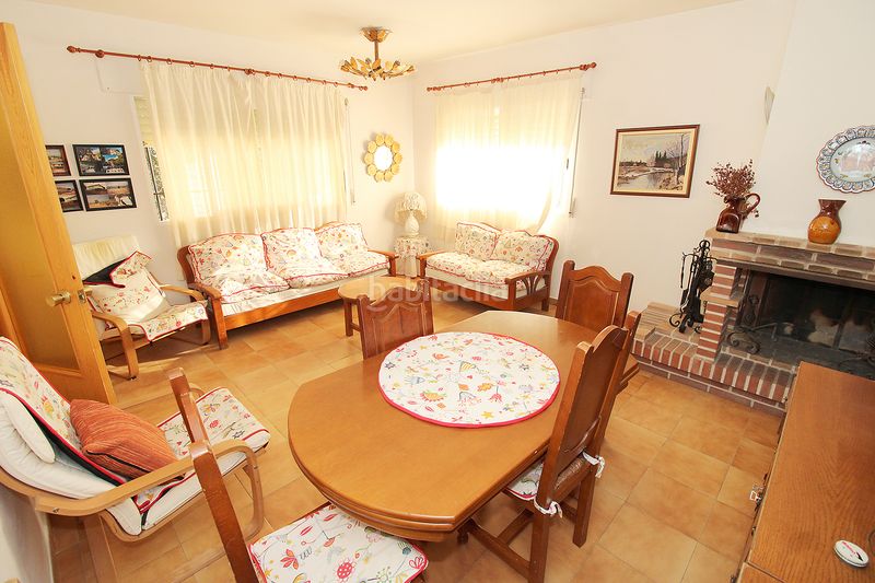 Foto ed05052a-810c-4df6-b7a9-5b338213f151. Chalet  independiente con gran parcela en caraquiz en Uceda