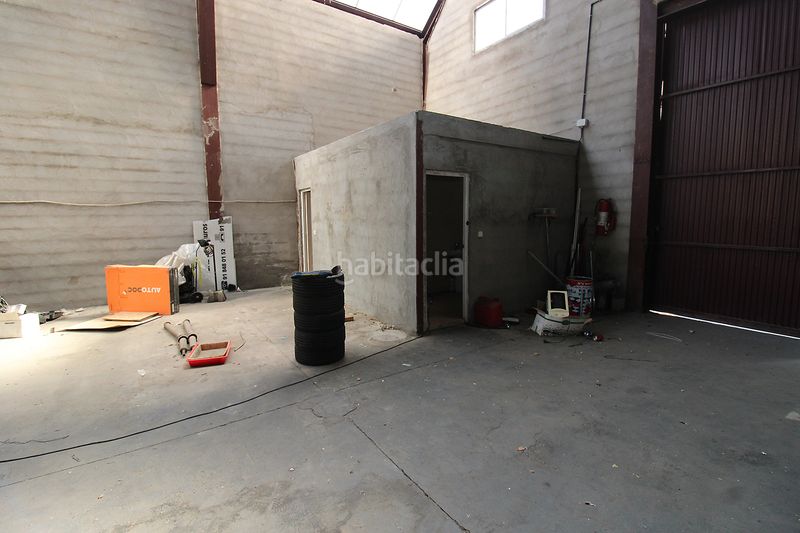 Foto d2485e4b-2789-405c-b035-c63cf92f1cd3. Nau industrial a Torrelaguna