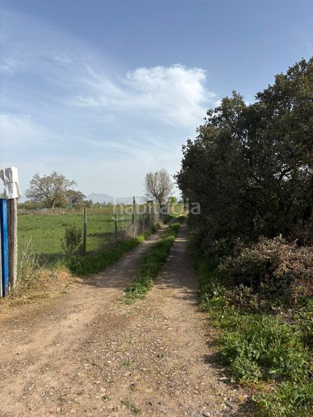 Foto f36ac919-1ae7-4fde-acf5-f9d783d613cc. Finca rústica  - () en Lardero