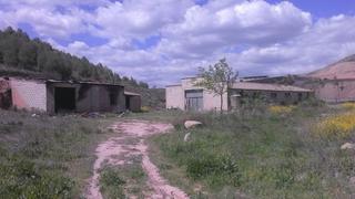 Propriété à Murillo de Río Leza. Finca con nave