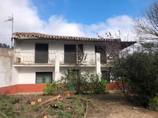 Chalet à Carretera villamediana 9. Finca urbana