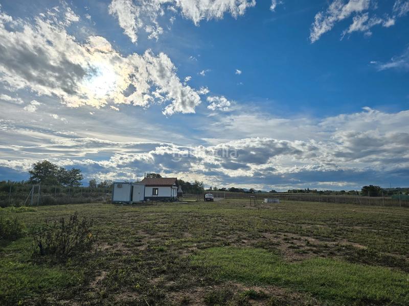 Foto bd2efef3-c9fc-40c0-b375-6347b8e08b57. Finca rústica finca con casa en Villamediana de Iregua