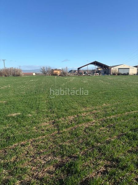 Foto 483febe3-7b43-40af-9678-5cd1431f528f. Finca rústica a Villamediana de Iregua