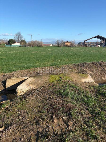 Foto 6074bcd2-a08a-4264-ac91-70df58dc9e58. Finca rústica a Villamediana de Iregua