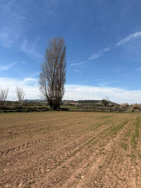 Foto e624b5cf-e81d-44a9-9f3b-63be244c0d4f. Finca rústica a Villamediana de Iregua