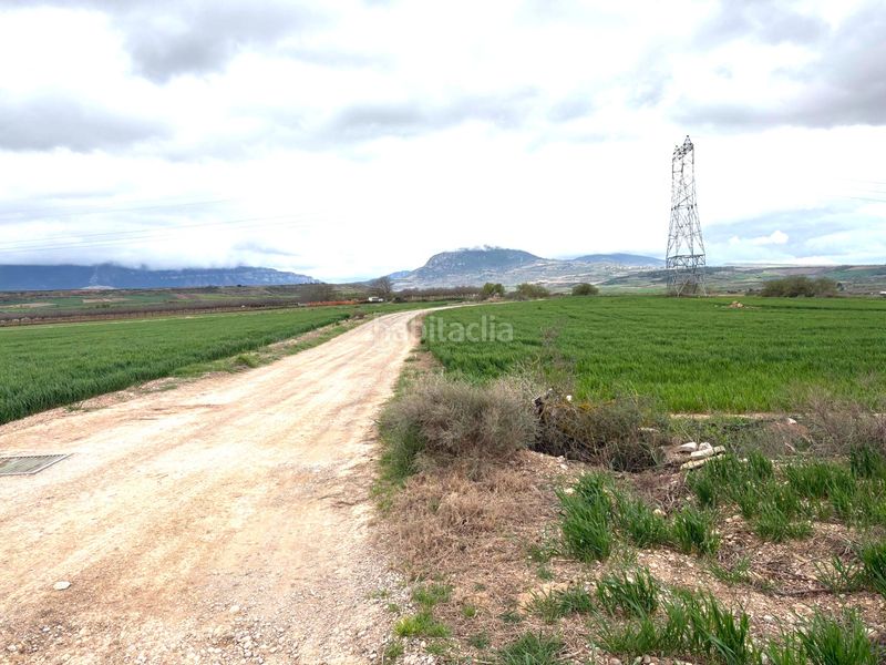 Foto 3ab2f920-52a4-48e6-88fd-c94cf2badd59. Finca rústica a Alberite