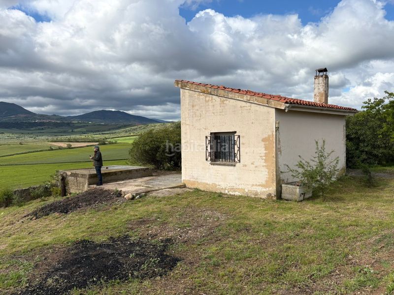 Foto 1d893158-a150-4865-8c87-fac8ed704419. Finca rústica a Alberite