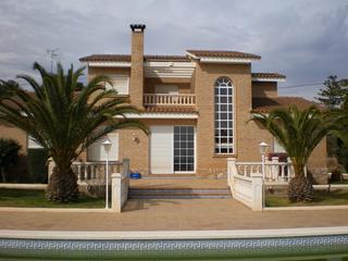 Chalet à Onda. Espectacular chalet en venta en una de las mejores zona de onda