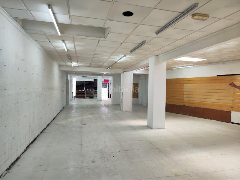 Foto 5adb57e9-8fc9-41dd-b79b-40920e0b060d. Local commercial dans Onda