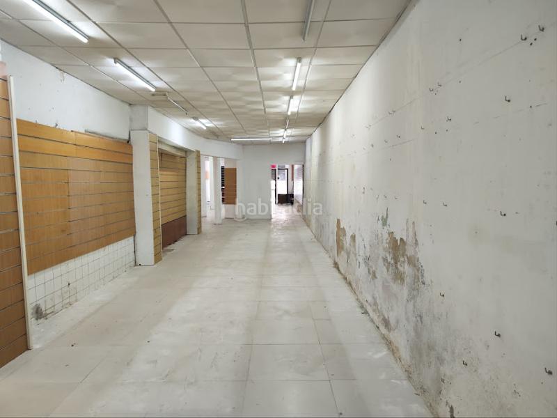 Foto 78777daf-1ab6-45f7-9ecd-a0432987a3fe. Local commercial dans Onda