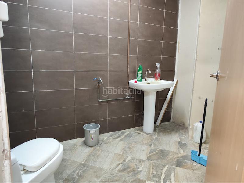 Foto d70084e2-840d-4c58-8124-70a6d9411661. Local commercial dans Onda