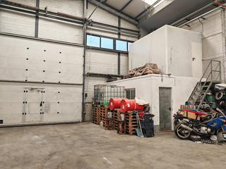 Bâtiment à usage industriel à Onda. Venta de 3 naves en miralcamp