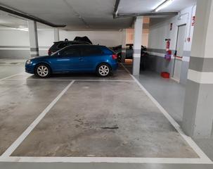 Aparcament cotxe a Torreón-La Almadraba. Plaza de parking en benicassim