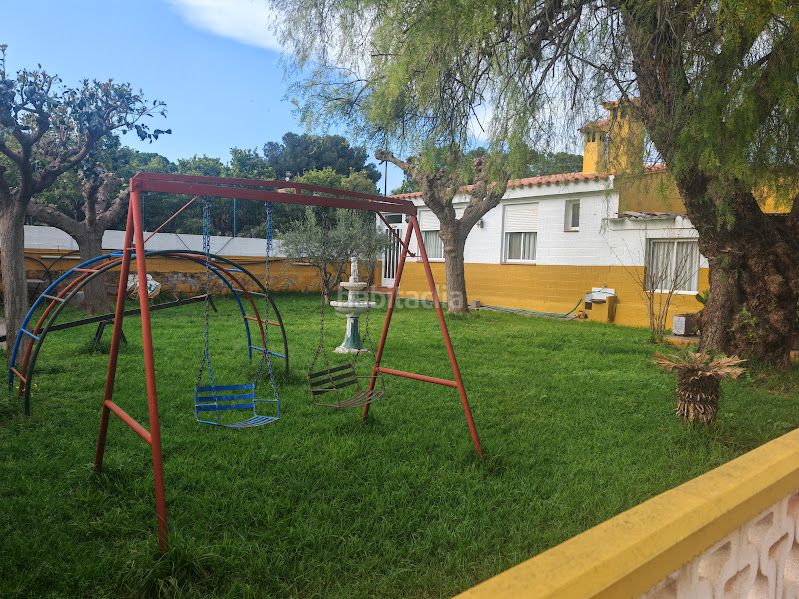 Foto 793f36d7-9e31-4995-a15e-34e9e3b503b0. Xalet amb xemeneia aparcament piscina a Onda