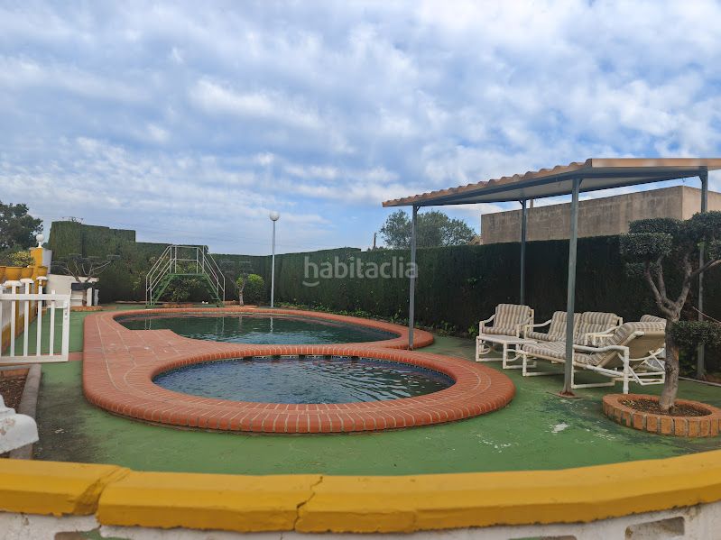 Foto 7ce083a1-c937-4292-8aff-fd9b0d4597d2. Xalet amb xemeneia aparcament piscina a Onda