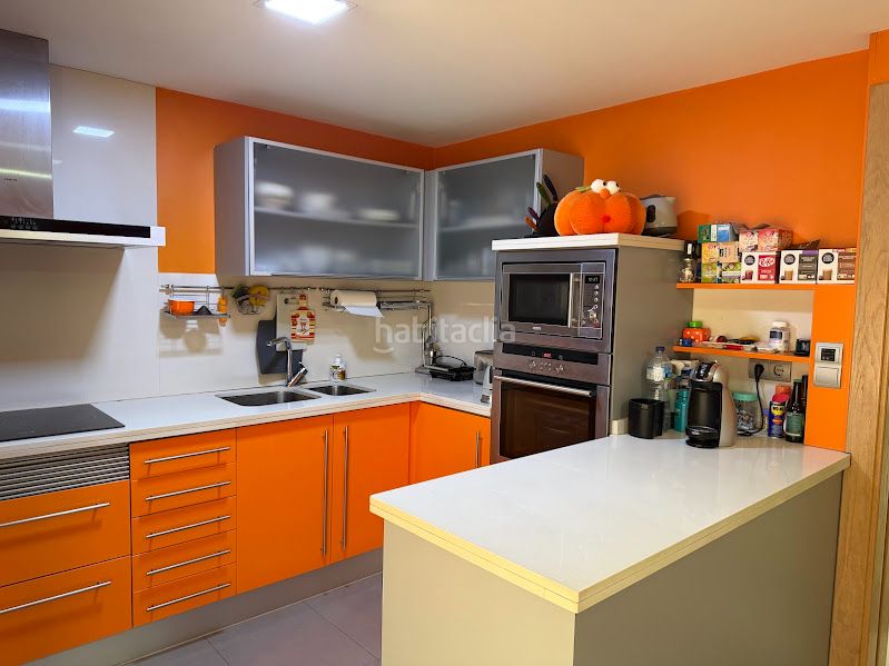 Foto 6127cc4f-9826-4cb7-b8f7-93d6f550e116. Casa adossada amb aparcament a Onda