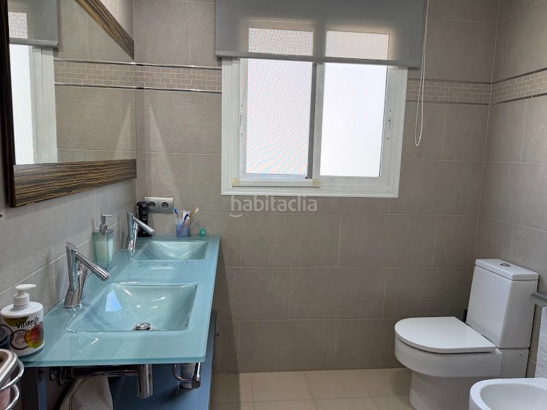 Foto f560cd4a-d89c-4291-9601-0f6b526d74ed. Casa adossada amb aparcament a Onda