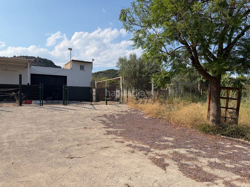 Foto f9db9c95-0587-4dde-9884-d1f5bdcc167f. Masia amb aparcament piscina a Alcora (l´)