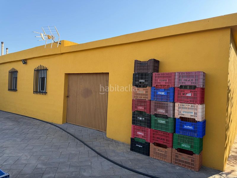 Foto bffcd438-05ce-4068-8f61-88c173bf82f3. Xalet amb xemeneia piscina a Onda