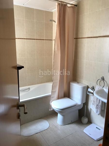 Foto c5196793-5a53-42f9-af80-72371bfc5049. Piso vivienda muy amplia con salón comedor, cocina con galería, 3 dormitorios, garaje y trastero incluidos en el precio. en Onda