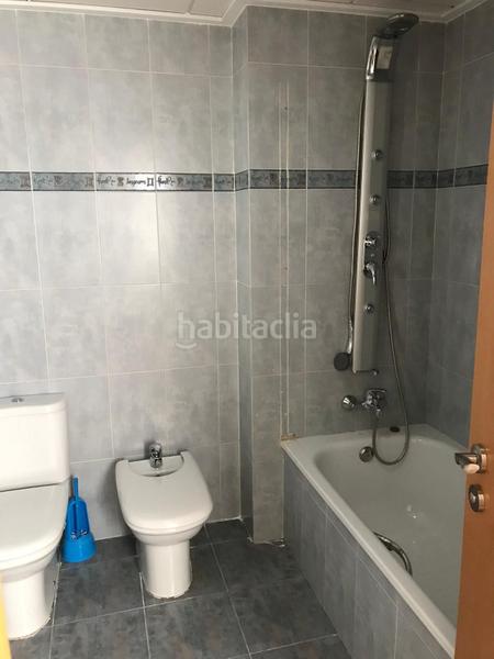 Foto c802dcf7-1690-4d99-838a-d42b0a83c3a2. Piso vivienda muy amplia con salón comedor, cocina con galería, 3 dormitorios, garaje y trastero incluidos en el precio. en Onda